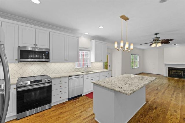 5975 Landview DR, Roanoke, VA 24018