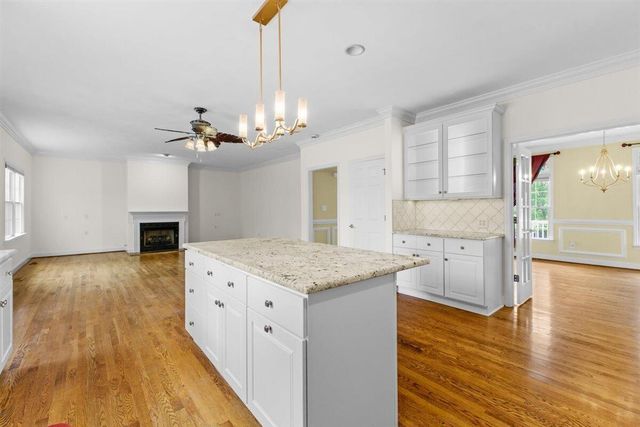 5975 Landview DR, Roanoke, VA 24018