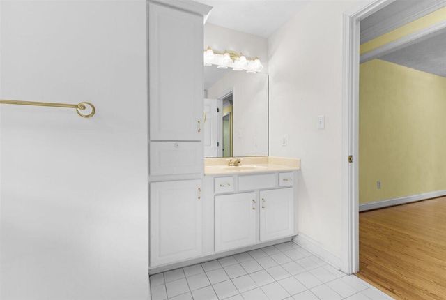 5975 Landview DR, Roanoke, VA 24018