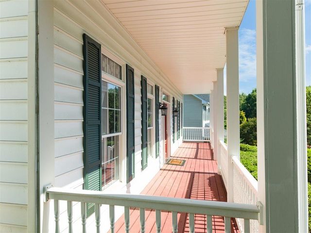 5975 Landview DR, Roanoke, VA 24018