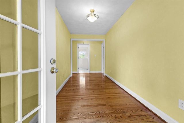 5975 Landview DR, Roanoke, VA 24018