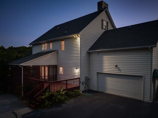 5975 Landview DR, Roanoke, VA 24018