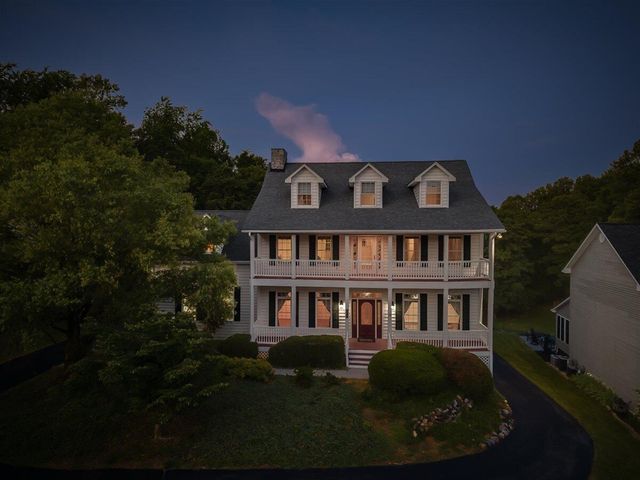 5975 Landview DR, Roanoke, VA 24018