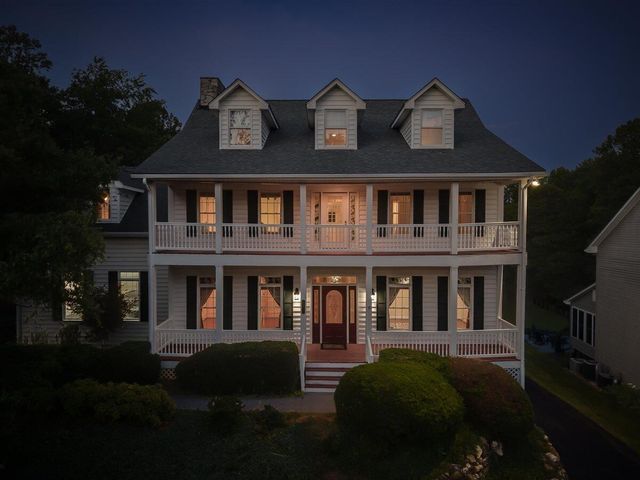 5975 Landview DR, Roanoke, VA 24018