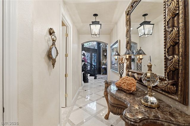 2009 Redbird Drive, Las Vegas, NV 89134