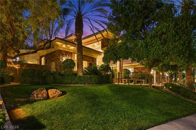 2009 Redbird Drive, Las Vegas, NV 89134