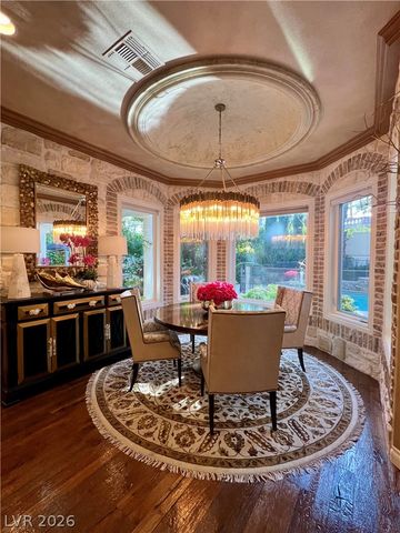 2009 Redbird Drive, Las Vegas, NV 89134
