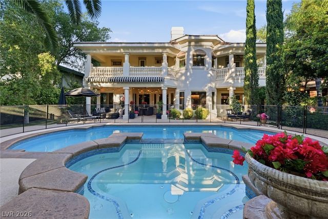 2009 Redbird Drive, Las Vegas, NV 89134