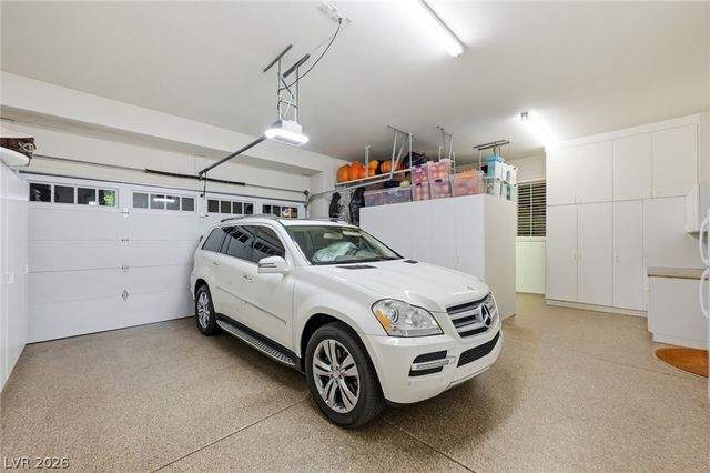 2009 Redbird Drive, Las Vegas, NV 89134
