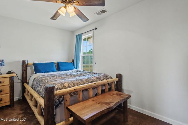 14999 Fairview Road, Byhalia, MS 38611