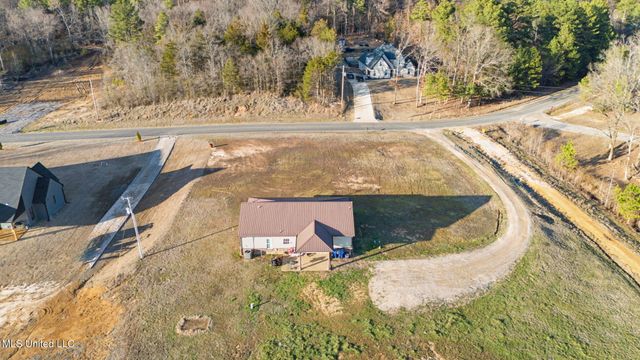 14999 Fairview Road, Byhalia, MS 38611
