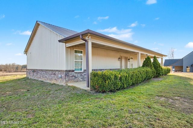 14999 Fairview Road, Byhalia, MS 38611