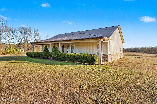 14999 Fairview Road, Byhalia, MS 38611