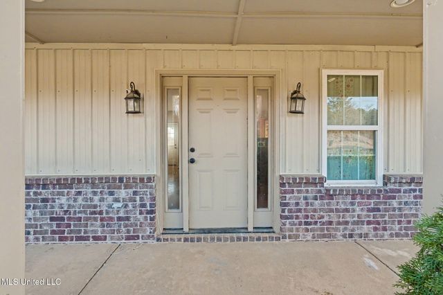 14999 Fairview Road, Byhalia, MS 38611