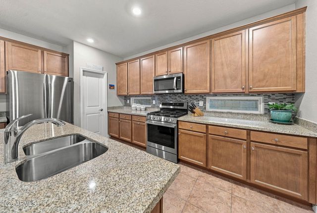 11402 S 175TH Drive, Goodyear, AZ 85338