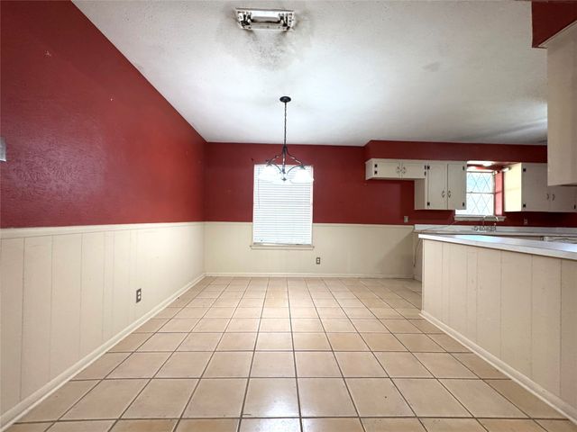 1620 N Houston School Road, Lancaster, TX 75134