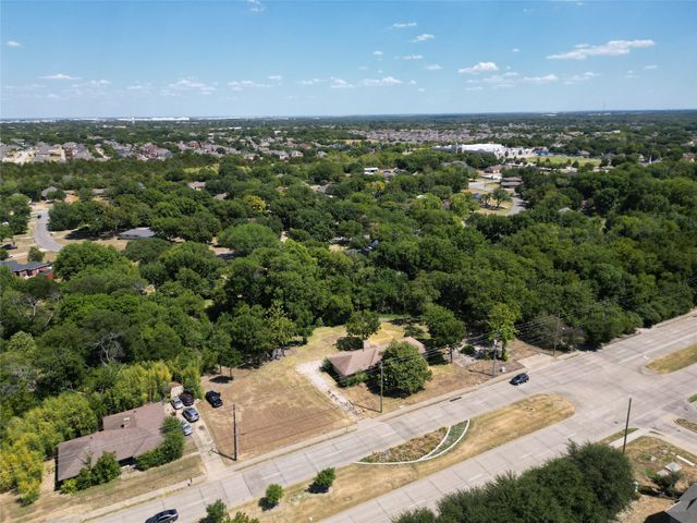 1620 N Houston School Road, Lancaster, TX 75134