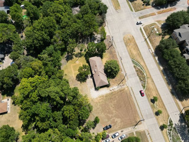 1620 N Houston School Road, Lancaster, TX 75134