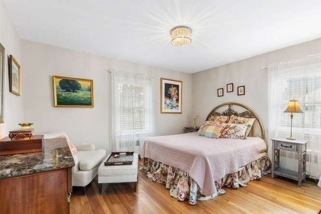 11 Countryside Lane, Marblehead, AE 09145