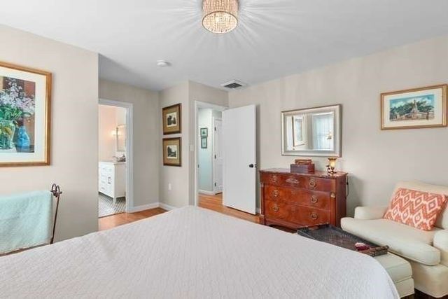 11 Countryside Lane, Marblehead, AE 09145