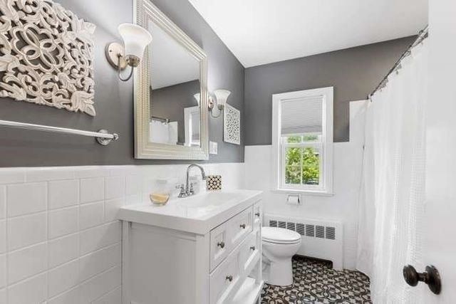 11 Countryside Lane, Marblehead, AE 09145