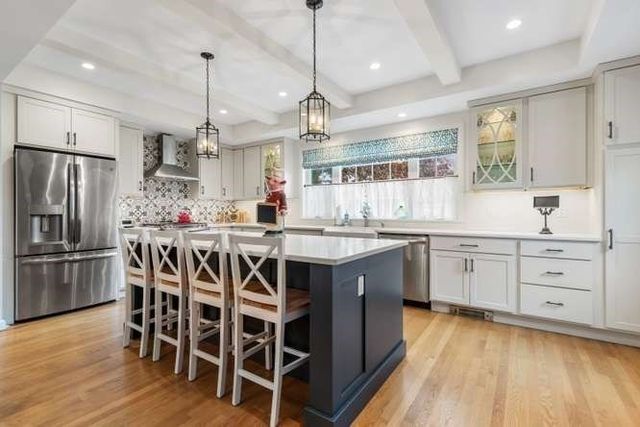 11 Countryside Lane, Marblehead, AE 09145