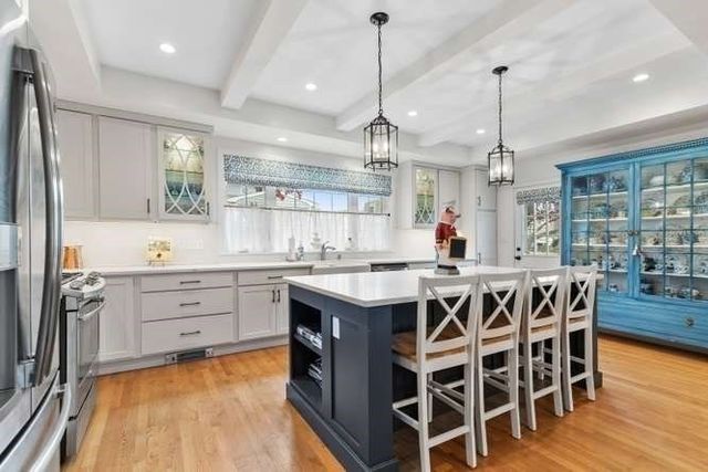 11 Countryside Lane, Marblehead, AE 09145