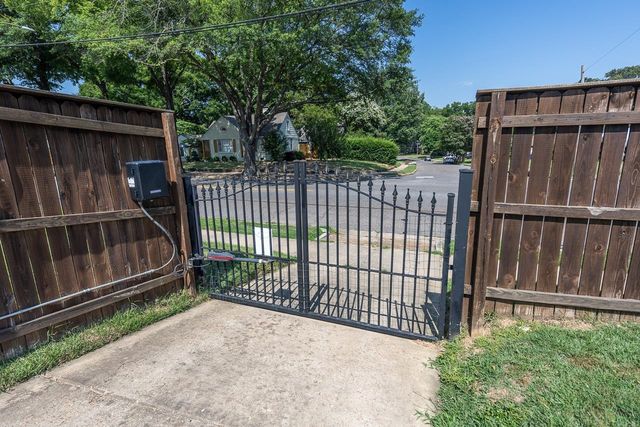 3739 CHARLESWOOD AVE, Memphis, TN 38122