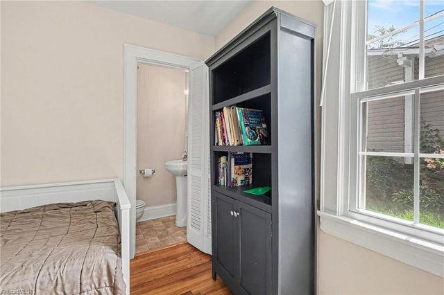 813 Gales Avenue, Winston-salem, NC 27103