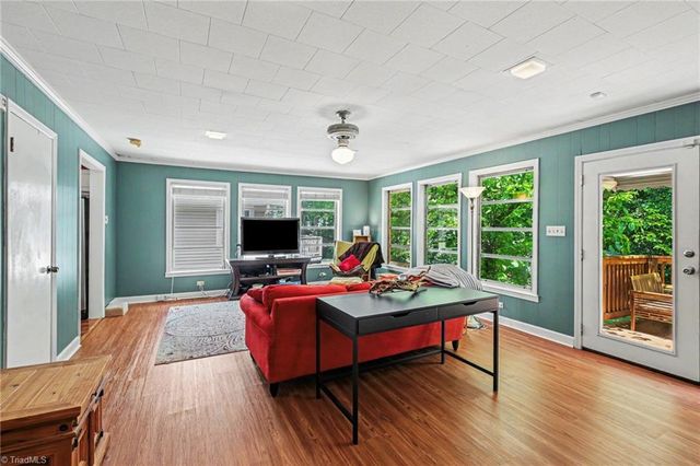 813 Gales Avenue, Winston-salem, NC 27103