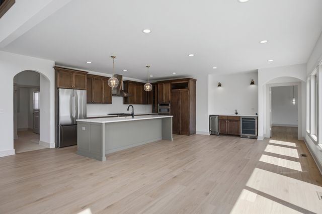 1033 Emerald Drive, Naperville, IL 60540