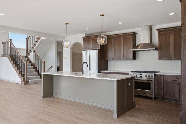 1033 Emerald Drive, Naperville, IL 60540