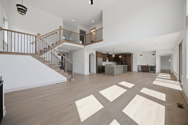 1033 Emerald Drive, Naperville, IL 60540
