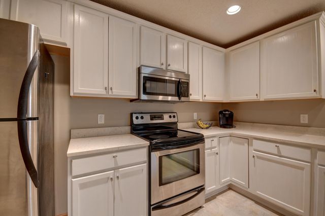 529 Ford Street E, Northfield, MN 55057