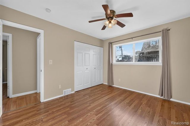 30534 Hennigan Street, Roseville, MI 48066