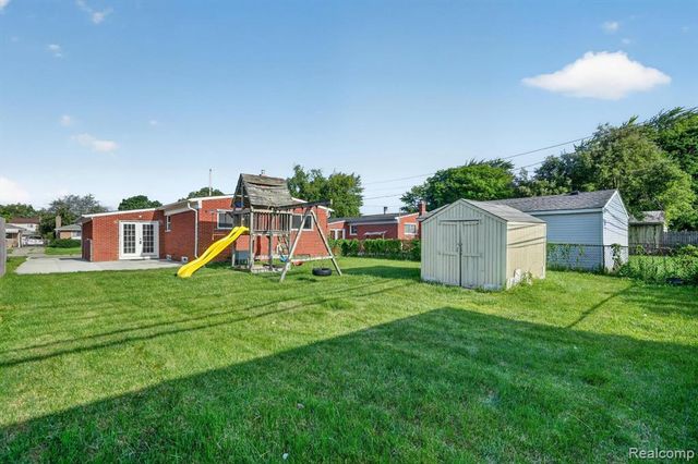 30534 Hennigan Street, Roseville, MI 48066