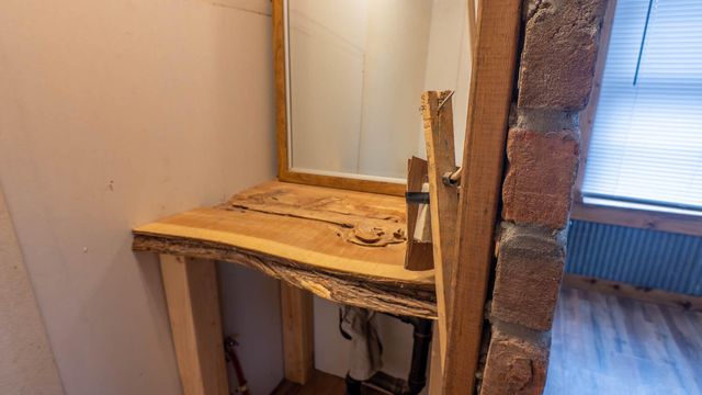 12786 County Road 8870, West Plains, MO 65775