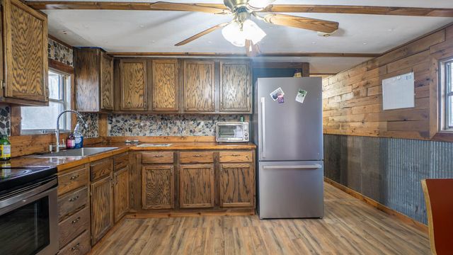 12786 County Road 8870, West Plains, MO 65775