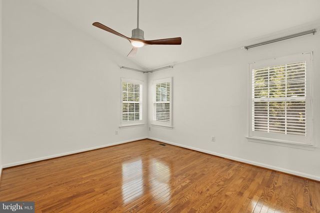 1249 QUAKER HILL DR, Alexandria, VA 22314