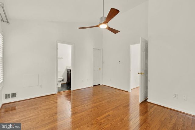 1249 QUAKER HILL DR, Alexandria, VA 22314