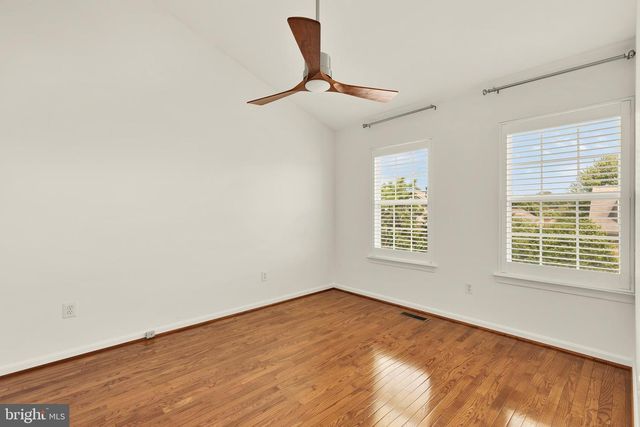 1249 QUAKER HILL DR, Alexandria, VA 22314