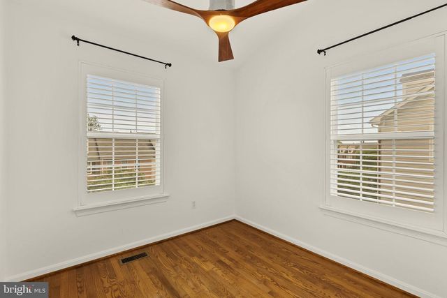 1249 QUAKER HILL DR, Alexandria, VA 22314