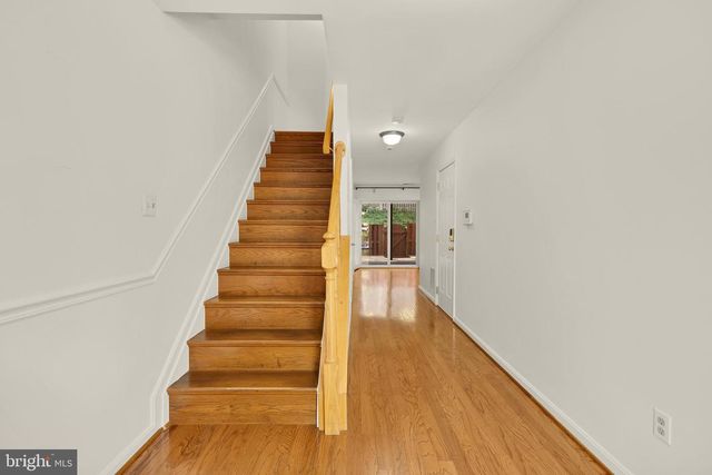 1249 QUAKER HILL DR, Alexandria, VA 22314