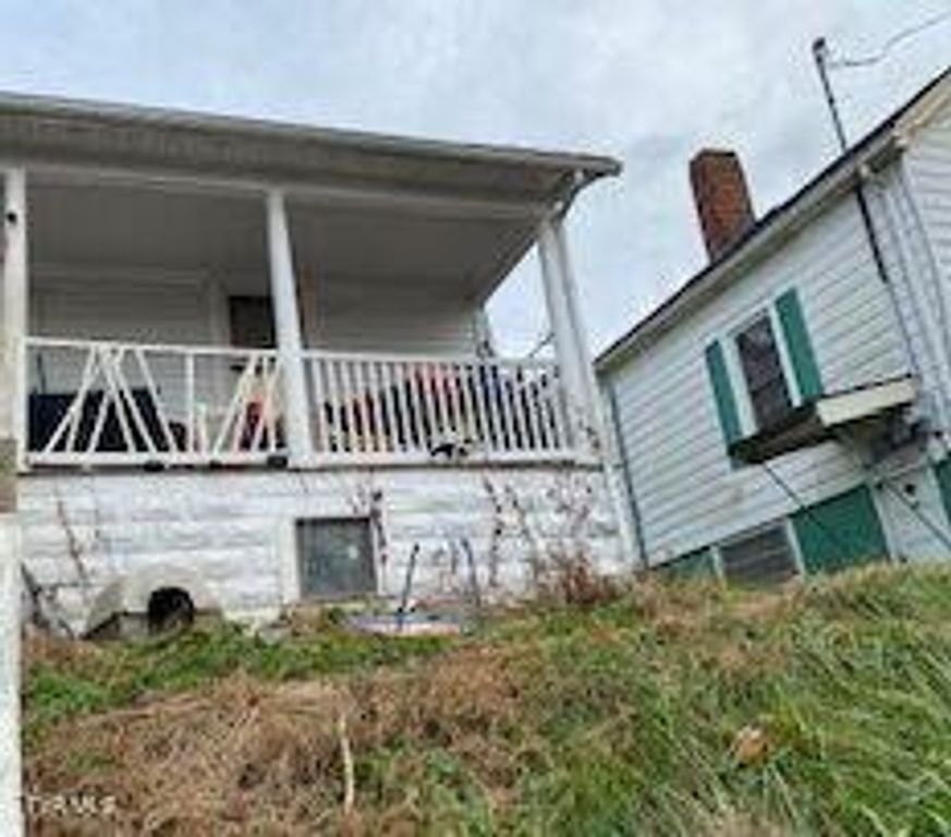 711 Norfolk Avenue, Bristol, VA 24201