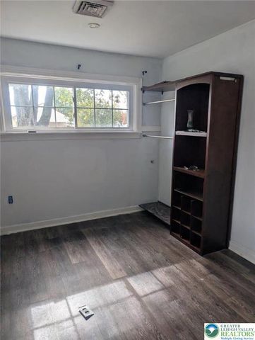 1440 Greenview Drive, Bethlehem City, PA 18018