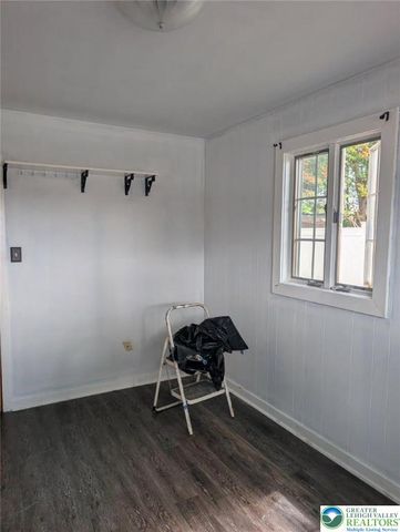 1440 Greenview Drive, Bethlehem City, PA 18018