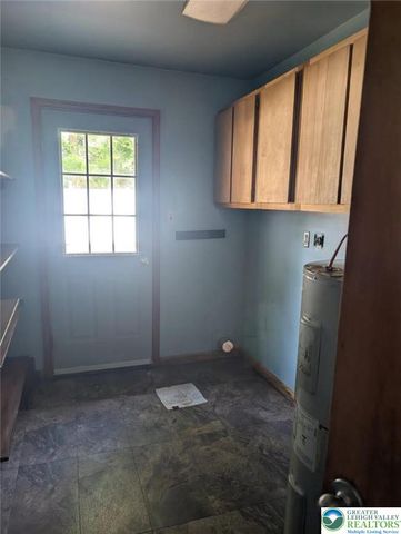 1440 Greenview Drive, Bethlehem City, PA 18018