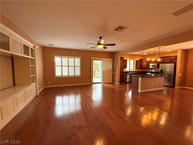 11833 Bussero Court, Las Vegas, NV 89138