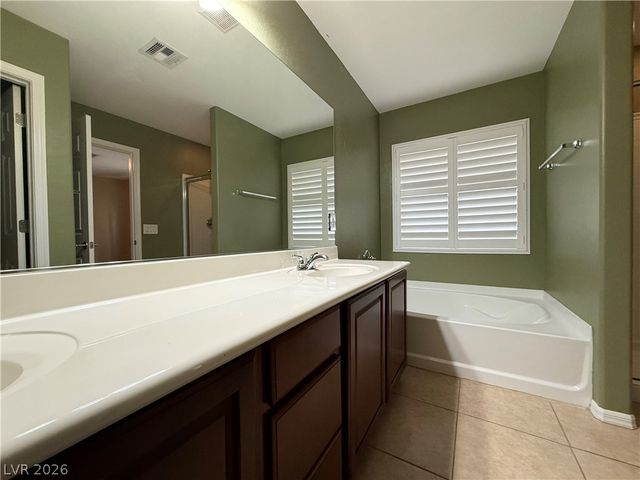 11833 Bussero Court, Las Vegas, NV 89138