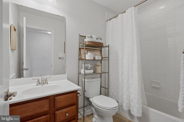 48 TROUT RIVER TER, Falling Waters, WV 25419